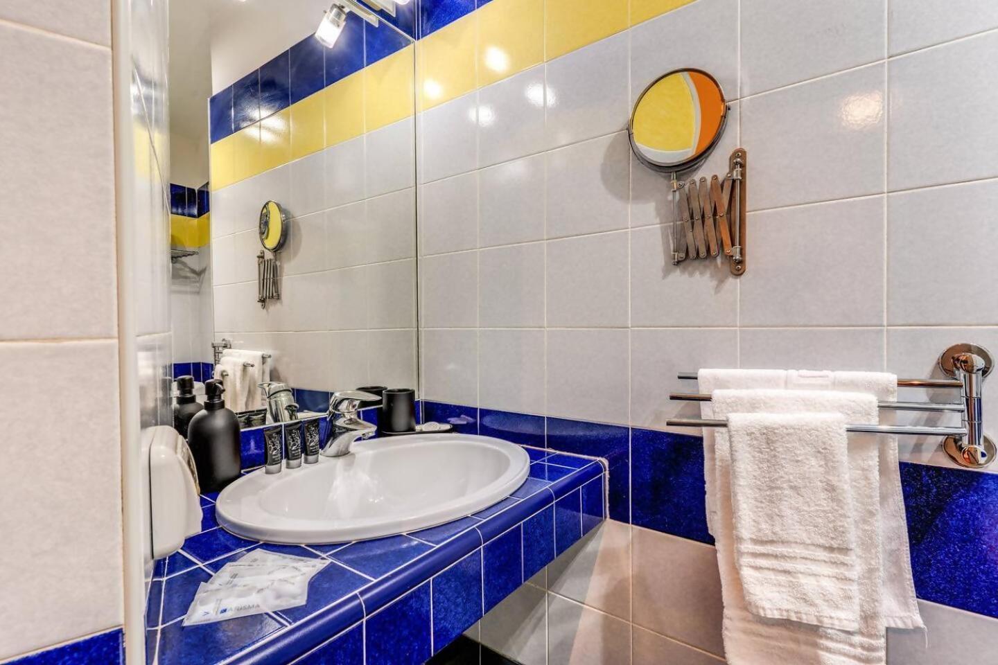 Splendid Flat On The Tiber River Roma Esterno foto