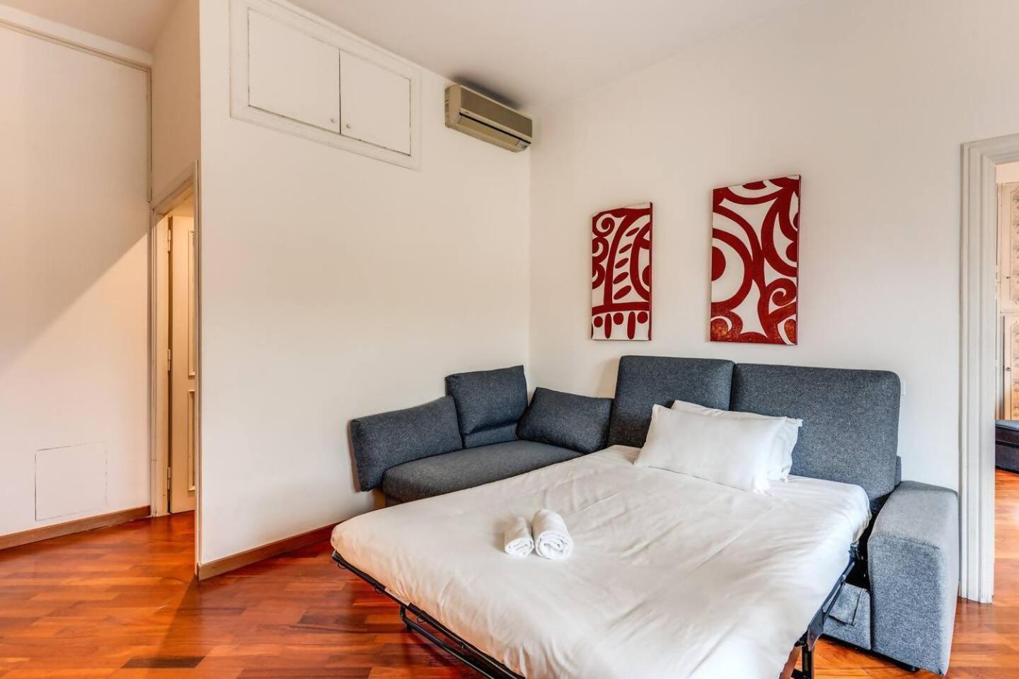 Splendid Flat On The Tiber River Roma Esterno foto
