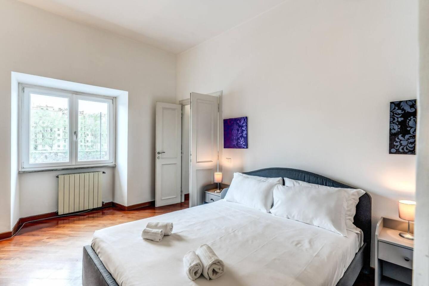 Splendid Flat On The Tiber River Roma Esterno foto